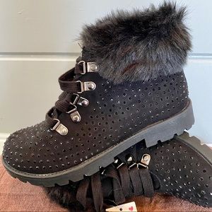 NWT Girls Justice Boots - size 3